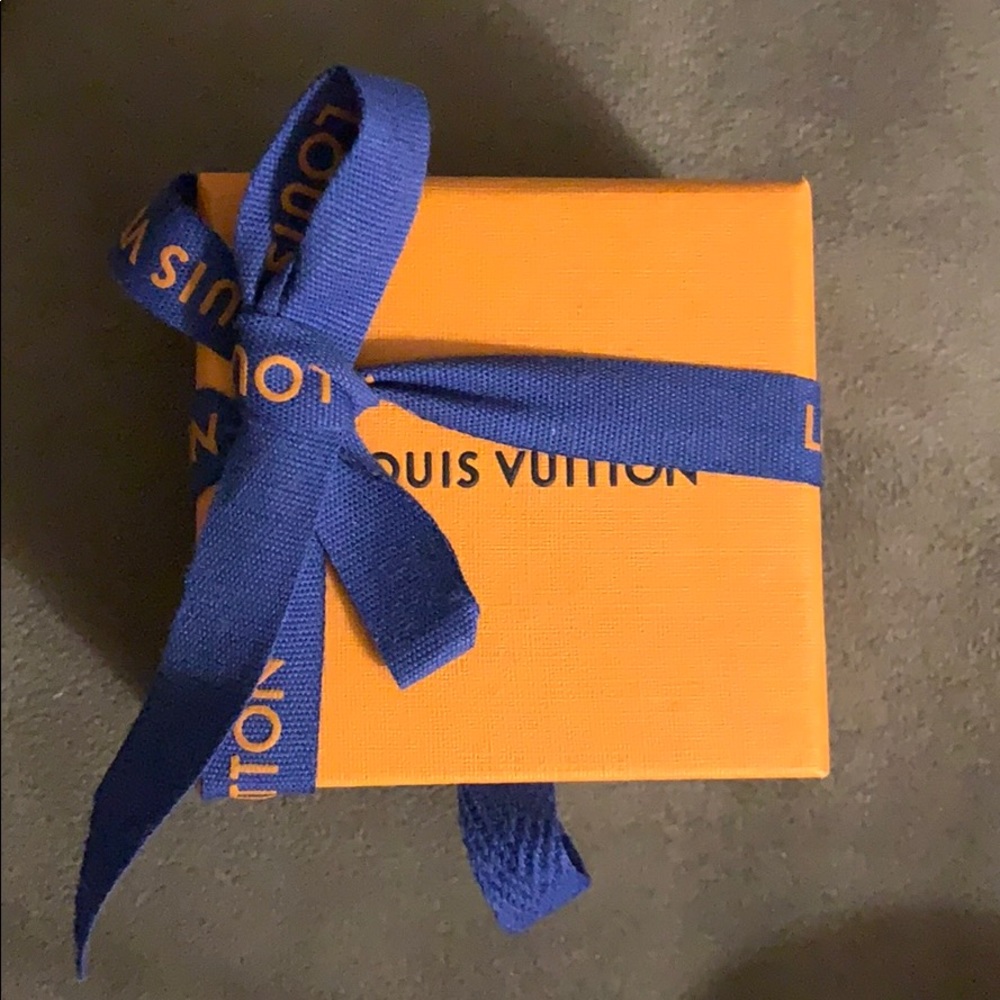 Louis Vuitton ring sized box with ribbon